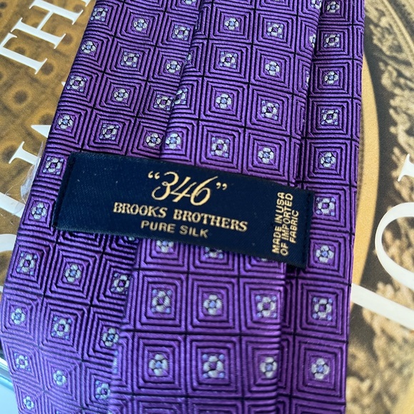 NWOT BROOKS BROTHERS “346” Pure Silk Mens Necktie Purple Abstract. - Picture 2 of 8